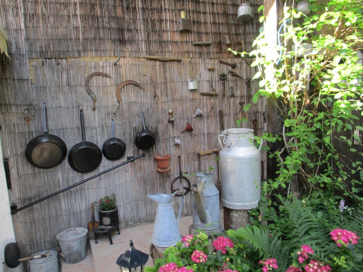 Alain Et Flo Bed and Breakfast Charancieu Εξωτερικό φωτογραφία